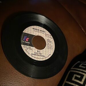 K.C. & The Sunshine Band Shake, Shake, Shake/Boogie Shoes K Record 45 1019